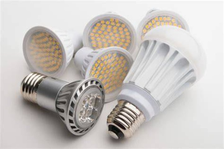 Do LED bulbs have Rectifier?